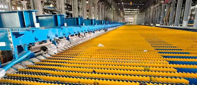 Cooling bed in operation